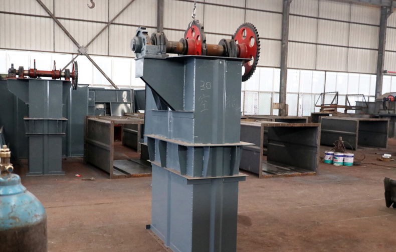 斗式提升机图片