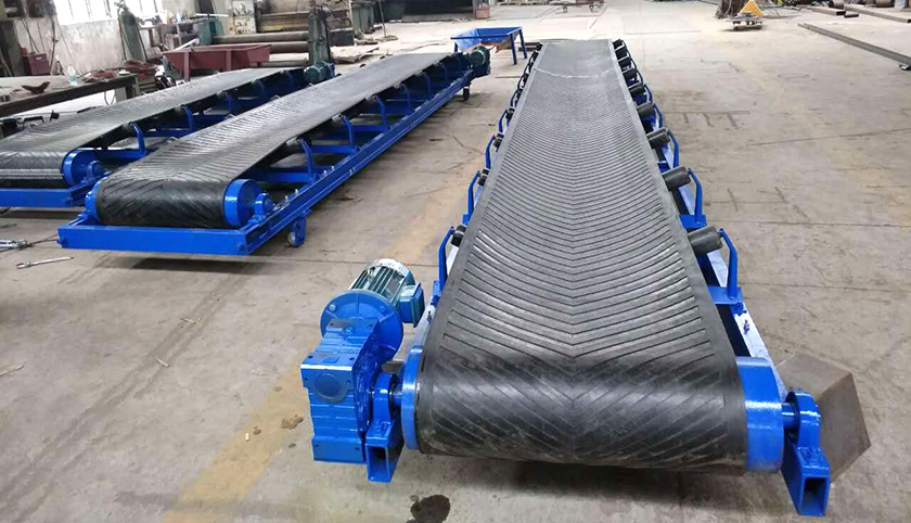 皮带输送机图片